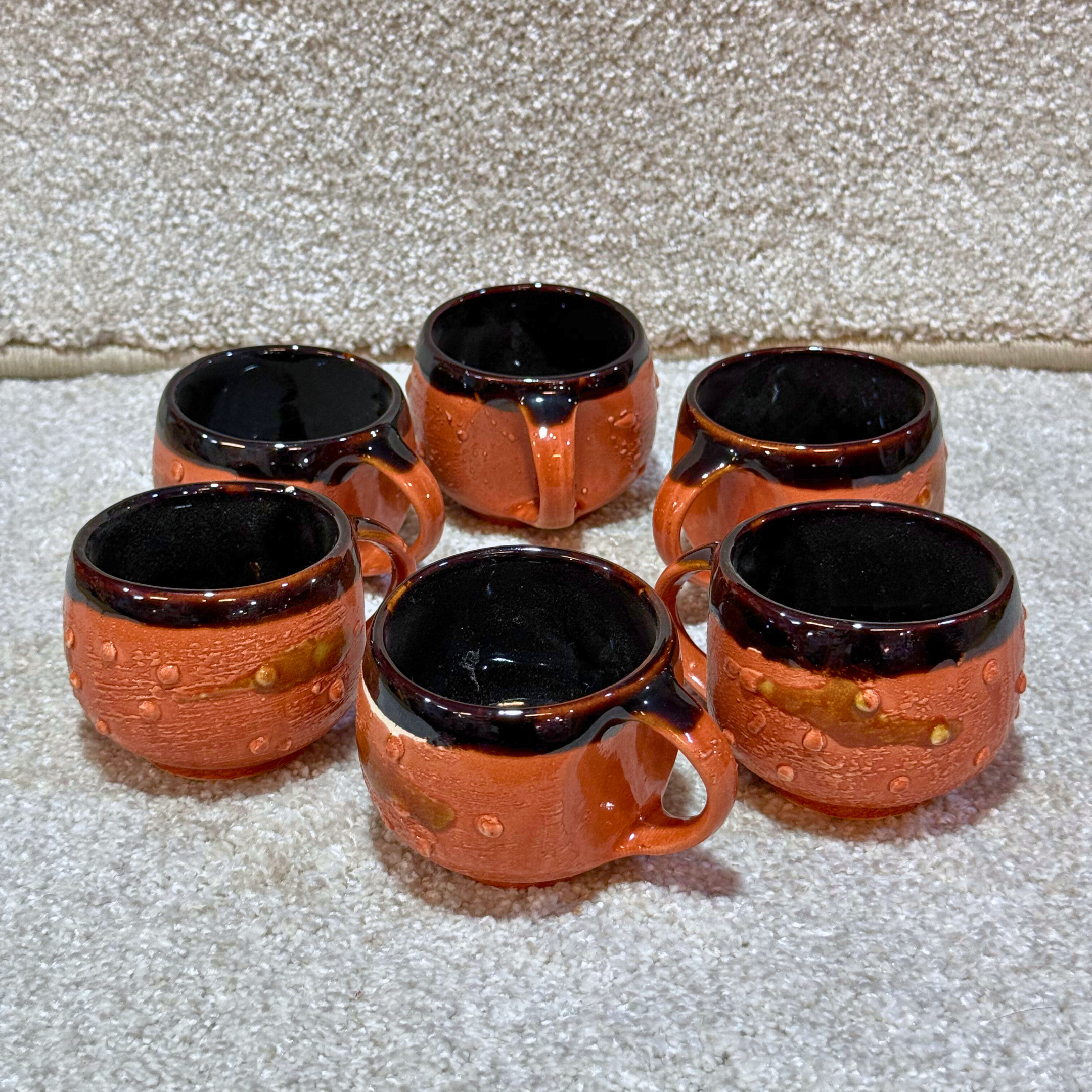 VINTAGE CERAMIC CUPS