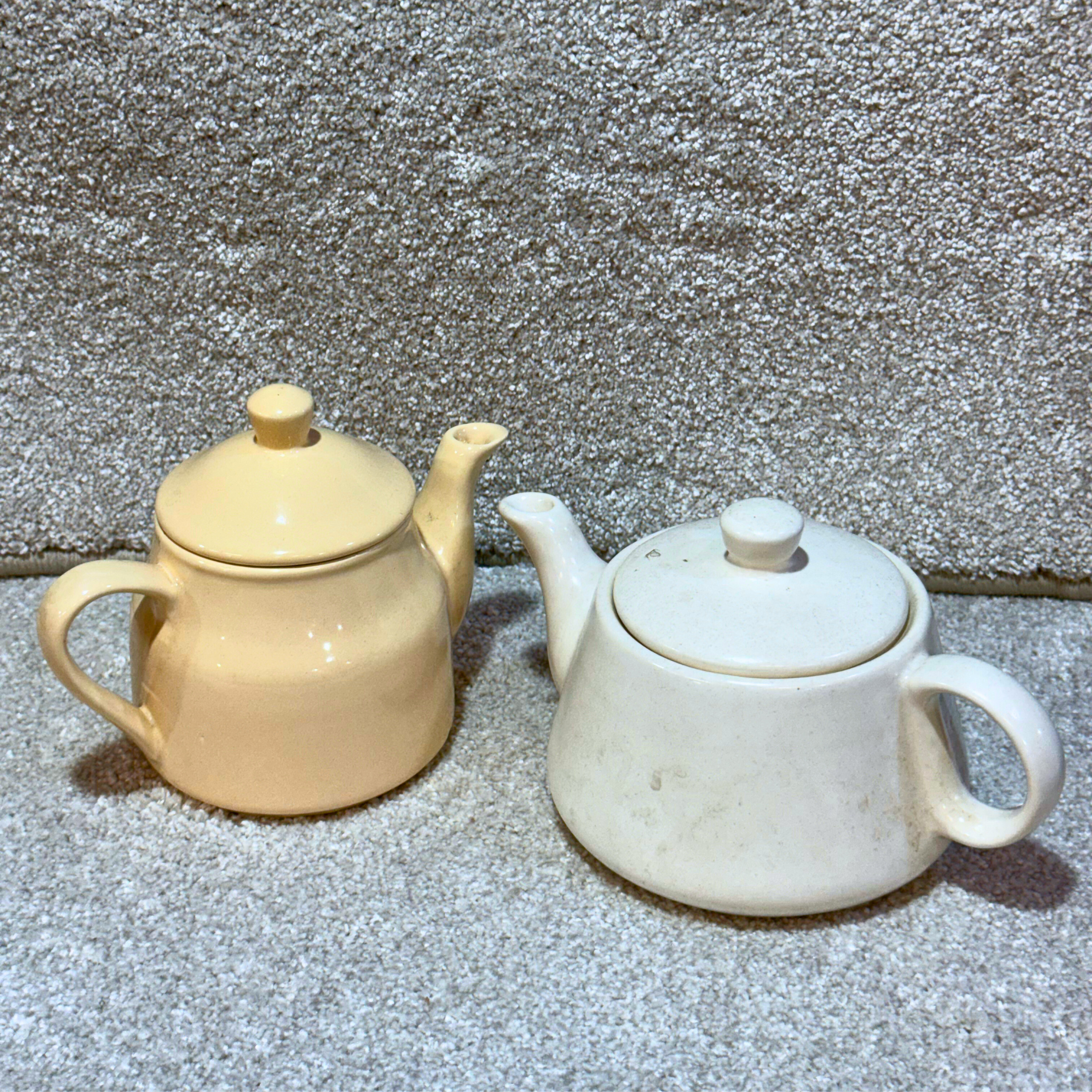 CERAMIC KETTLE SET OF 2